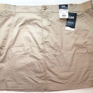 Lee Skort Mid Rise Oxford Tan NWT Size 22